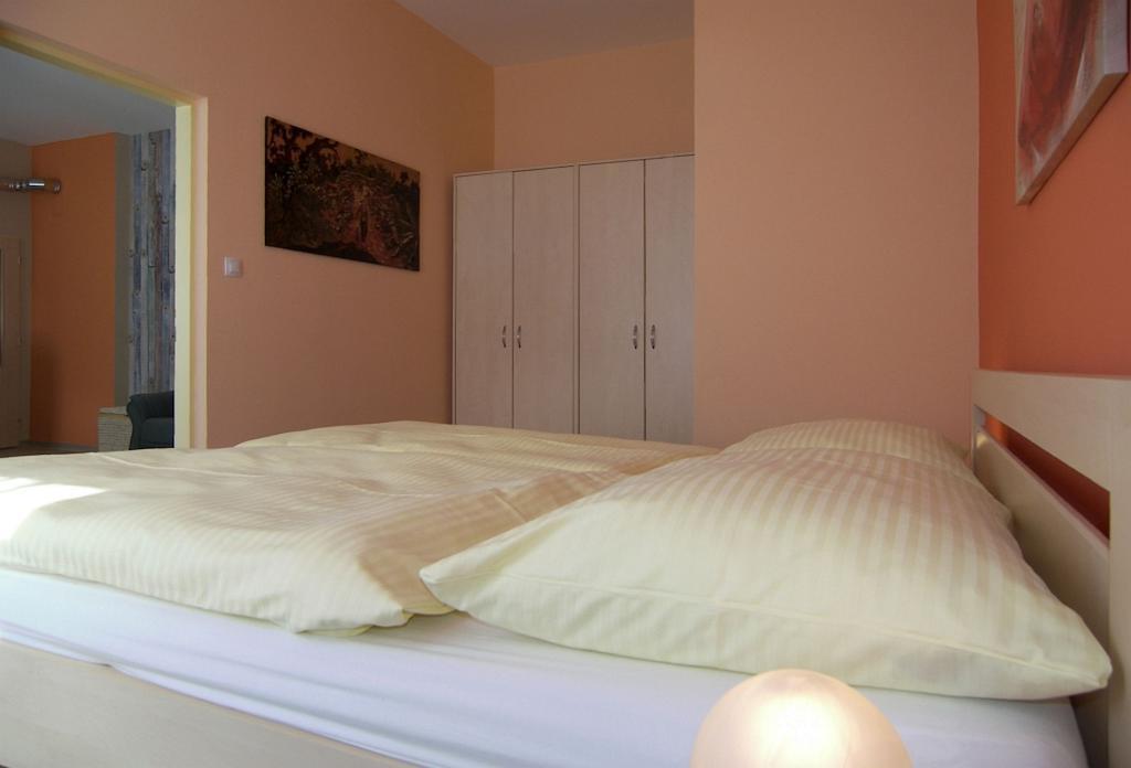 Homely Apartments Villa Christiana Marianske Lazne Room photo